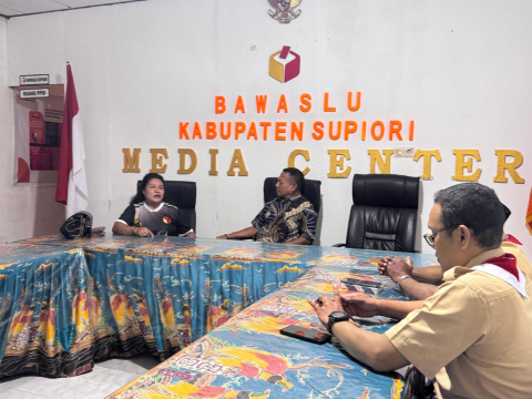 Bawaslu Kabupaten Supiori Jalin Koordinasi Awal Bersama Kwarcab Supiori untuk Persiapan Program Saka Adhyaksa Pemilu