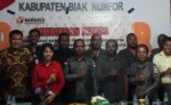 BAWASLU KABUPATEN SUPIORI MENGIKUTI GELAR BIMTEK PENGUATAN KAPASITAS DAN APLIKASI SISTEM INFORMASI PENYELESAIAN SENGKETA (SIPS) DI KANTOR BAWASLU KABUPATEN BIAK NUMFOR