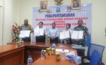 Ketua Bawaslu Supiori Resmi Tandatangani Naskah NPHD Pilkada Tahun 2024