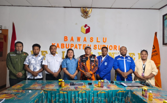 Gandeng Organisasi Pemuda, Bawaslu Supiori Gelar Diskusi Konsolidasi Demokrasi